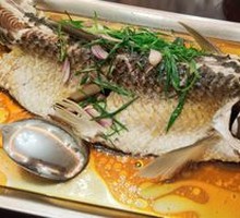Steamed Lean Wuchang Fish