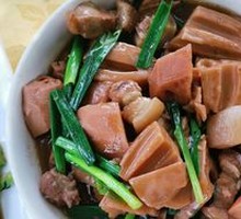 Braised Pork Belly with Lotus Root