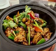 Stir-fried Chicken with Sauce