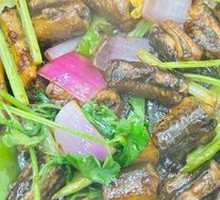 Stir-fried Eel in Clay Pot