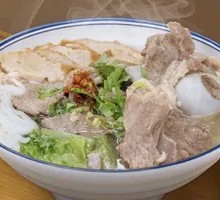 Pork Offal Bone Noodle Soup