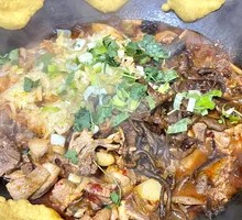 Stir-fried Chicken in Iron Pot