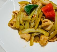 Pork Knuckle and Lotus Root Soup