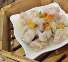 Golden Garlic Steamed Spare Ribs