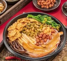 Spicy Duck Foot Luosifen