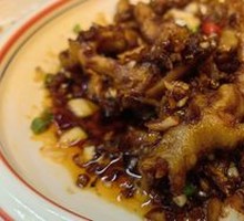 Dried Chili Five-Spice Chicken Feet