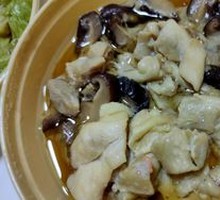 Braised Chicken Thigh with Dried Mushrooms