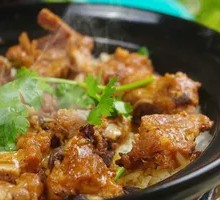 Braised Pork Rib Clay Pot Rice