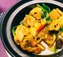 Braised Pork Trotter with Lotus Root