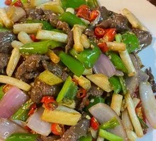 Sour Spicy Lotus Stem Stir-Fried with Beef