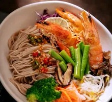 Sour and Spicy Mint Shrimp Cold Noodles