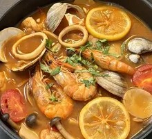 Tom Yum Seafood Pot