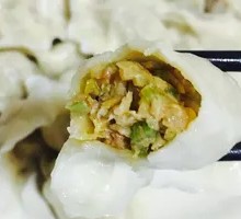 Fresh Pork Dumplings with Chinese Cabbage