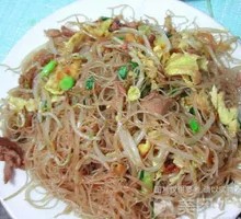 Egg and Pork Fried Rice Noodles