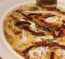Spicy Oil-Poured Boiled Sea Bass