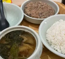 Sour Cabbage Braised Pork Stew Meal