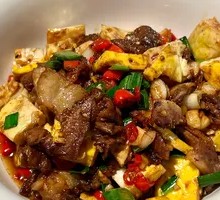 Braised Pork and Fried Egg Stir-fry