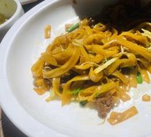 Dry-Fried Beef Rice Noodles