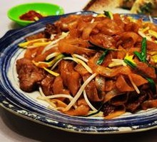 Dry-Fried Beef Rice Noodles