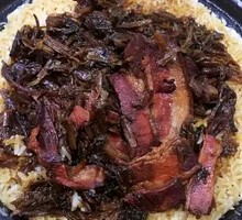 Braised Pork with Preserved Vegetable in Clay Pot Rice
