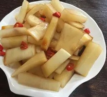 Sour Vinegar Pickled Radish