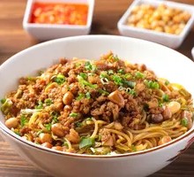 Minced Pork with Rice Noodles