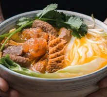 Soy Sauce Beef Offal Noodle Soup