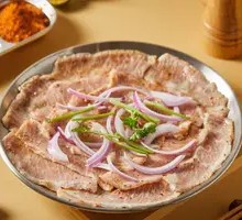 Freshly Mixed Snowflake Pork Collar