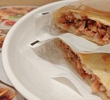 Freshly Roasted Meat in Flatbread