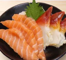 Salmon and Scallops Sashimi Platter