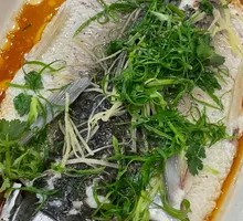 Steamed Lean Carp with Oil and Salt