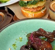 Thyme Pan-Seared Chanterelle Mushrooms