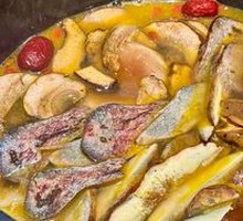 Stone Pot Mushroom Soup