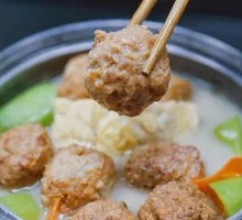 Loofah and Pork Meatball Stew with Rice