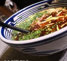Sour Soup Noodles with Meatballs
