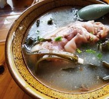 Sea Kelp and Pig Trotter Stew