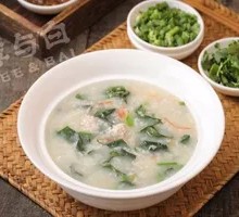 Vegetable and Pork Clay Pot Rice Porridge