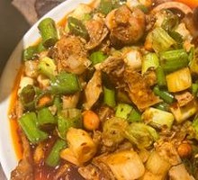 Broken Shop Cold Chicken Salad