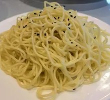 Cold Noodles with Pork