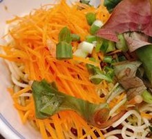 Vegetable Noodles Salad