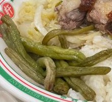 Crispy Roast Goose Rice Bowl