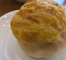 Freshly Baked Pineapple Bun with Butter
