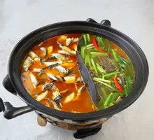Single-Portion Catfish Hot Pot