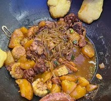 Stewed Pork Rib in Iron Pot