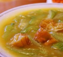 Stir-fried Loofah with Fried Dough Sticks