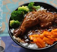 Braised Chicken Leg Rice