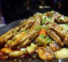 Soul-Stealing Sticky Rice Pork Trotter