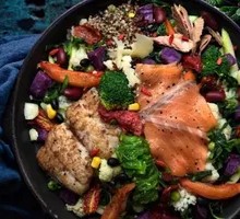 Smoked Salmon Quinoa Salad