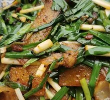 Fried Pork with Tofu Skin