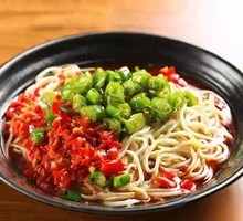 Dry Tossed Double Pepper Noodles